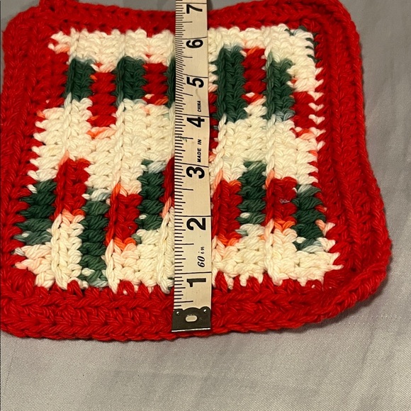 Handmade Red and White and Green Crochet Pot Holders Set of 5 Five Knit Kitchen - Picture 4 of 7